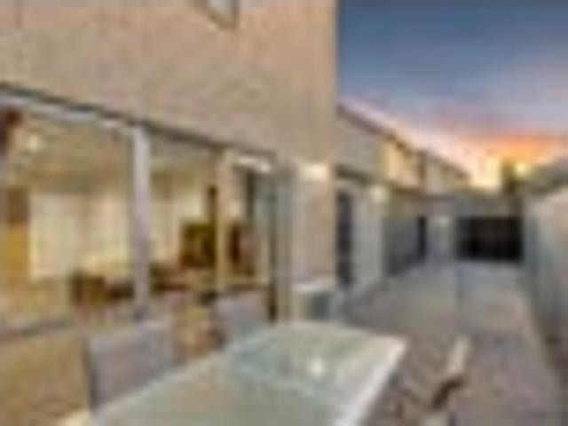 Freehold Title & In the Zones