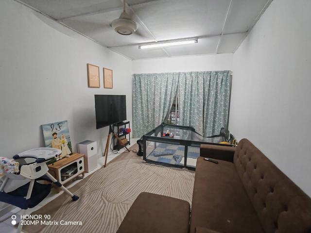 Freehold Top Floor Apartment Pantai IndahPantai Dalam Fasa 1 Blok 5