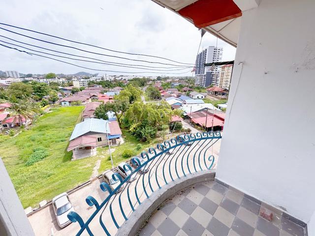 Freehold Top Floor End Lot Flat Taman Malinja Melaka Hospital New Lift