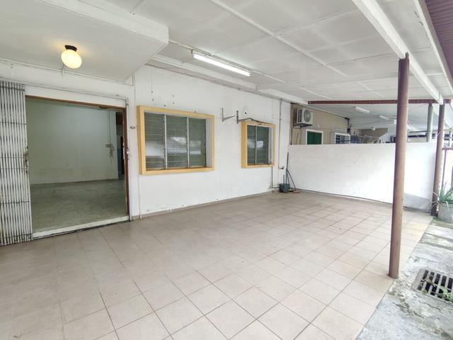 FREEHOLD Town Area Single Storey Kampung Lapan Bachang Kota Laksamana