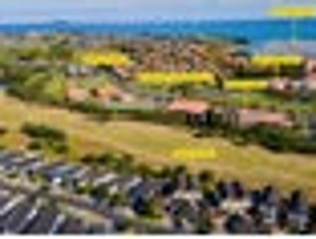 Motivated Owners Freehold with Views!