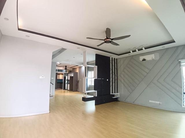 FREEHOLD Two Storey The Terresse Bandar Puteri Bangi End Lot Renovate