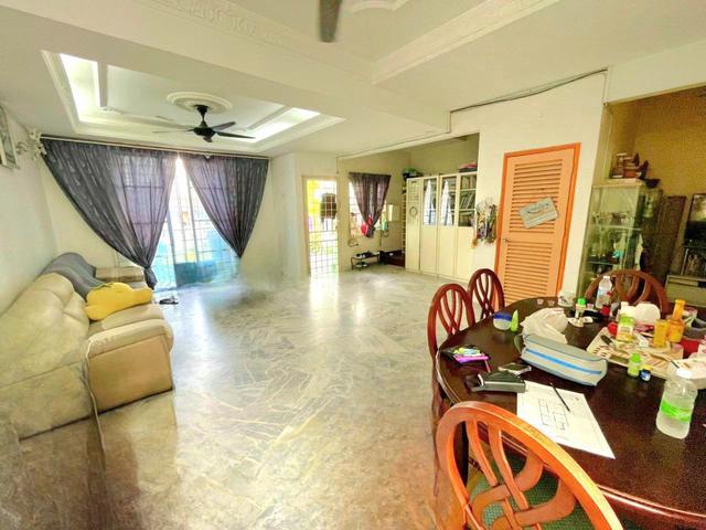 FREEHOLD UEP Subang Jaya 2 Storey Terrace House Selangor