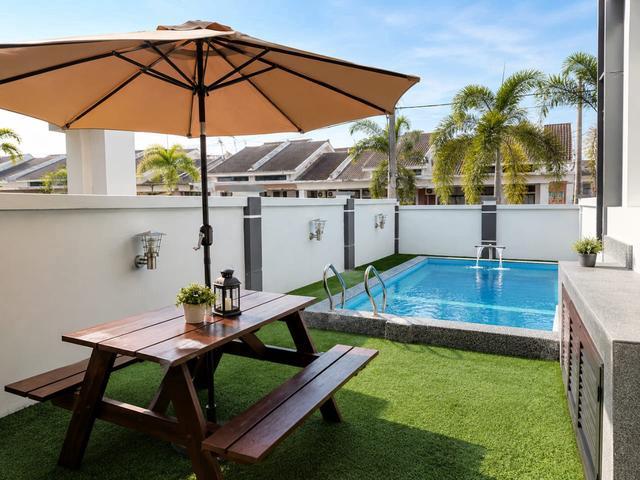 FREEHOLD WITH PRIVATE POOL FURNISHED Semi D Tmn Bertam Setia MLK