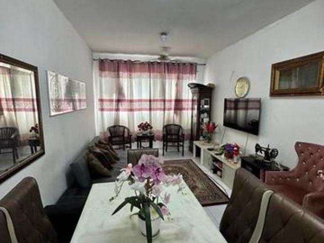 FREEHOLD Amara Service Residence Jalan Raintree Utama Batu Caves