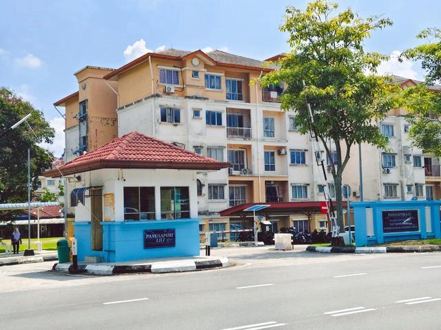 Freehold and Renovated Pangsapuri Lili Bukit Subang Seksyen U16 Shah A