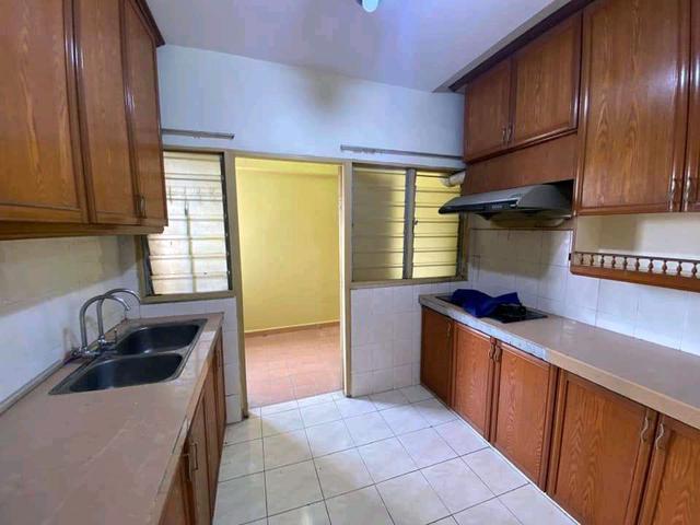 Freehold Apartment Mawar Taman Sutera Kajang Selangor for Sale