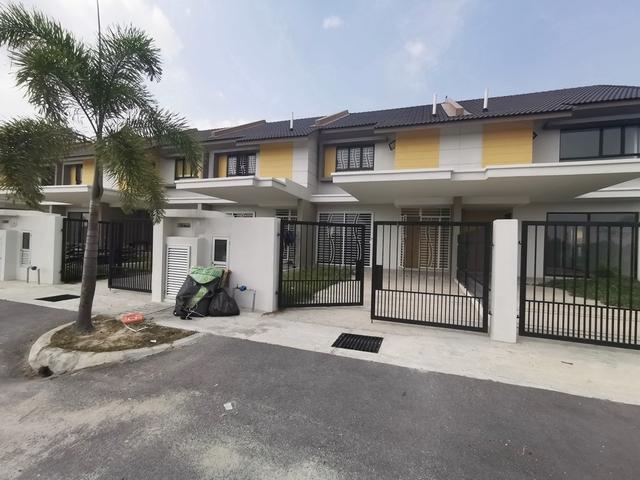 FREEHOLD Banting Bandar Mahkota Double Storey Terrace
