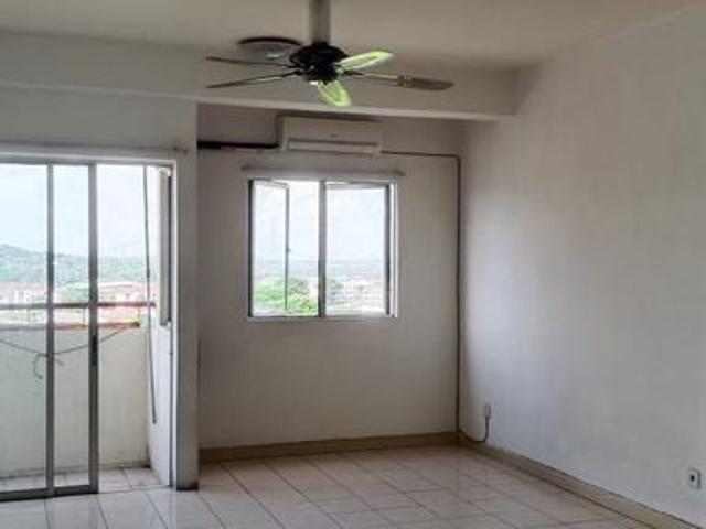 Freehold Belimbing Heights Condominium for sale
