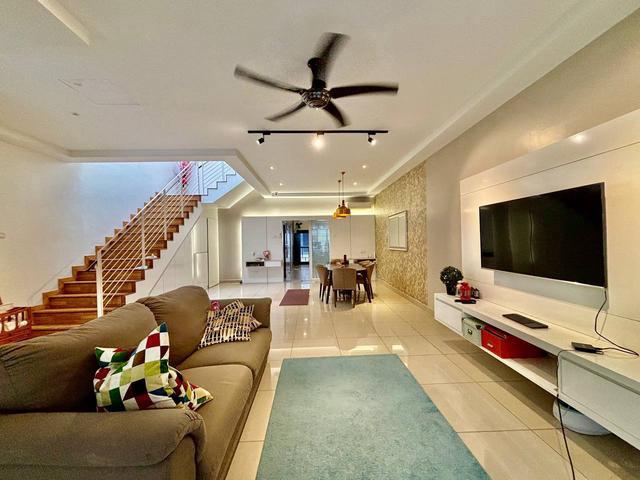 Freehold Below 1M Best price unit at laman glenmarie shah alam