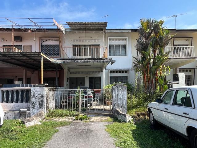 Freehold below market 2 Sty House at Tmn Shatin Ipoh
