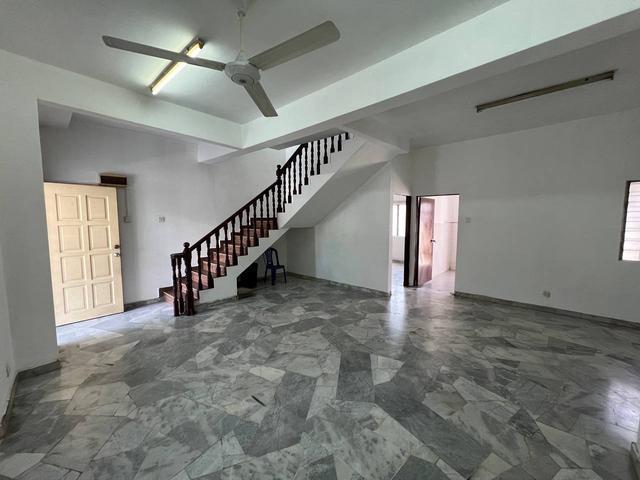 Freehold Below Market Urgent Sale 2 Storey Terrace Taman Bukit Kajang