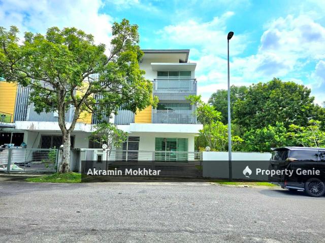 Freehold, Biggest Corner Unit & Facing Playground | 3 Storey Terrace Superlink @ Taman Nadayu 92 Kajang 2, Sgor