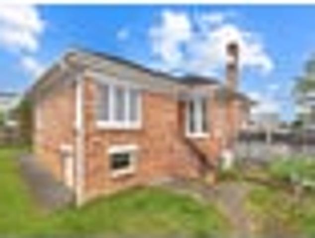 FREEHOLD BRICK & TILE TERRACE HOUSING ZONE