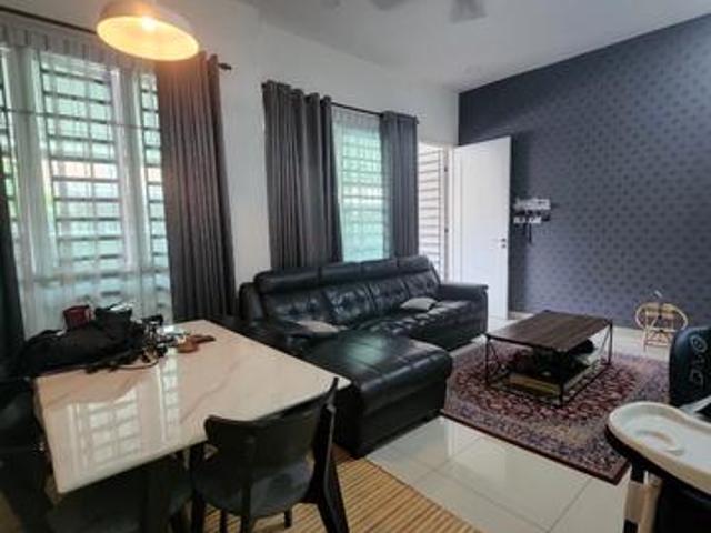 Freehold Bumi Lot Rumah Setingkat Klebang Putra Ipoh