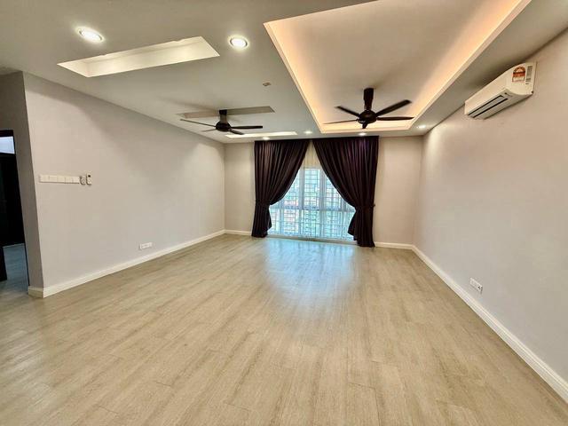 FREEHOLD CANTIK Lake Vista Residence Bandar Tun Hussein Onn Cheras