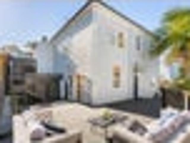 FREEHOLD CHARACTER VILLA!