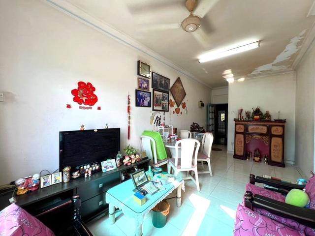Freehold Cheng Mutiara Flat apartment Pangsapuri near taman malim jaya