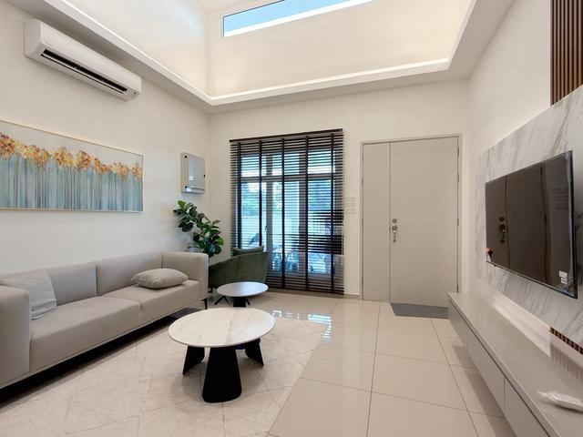 Freehold Complete Extra Land Bumi 1 Storey Semi D 35x75ft Ayer Molek
