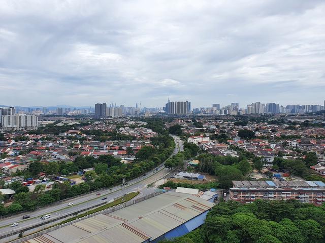 FreeHold Condominium in KL