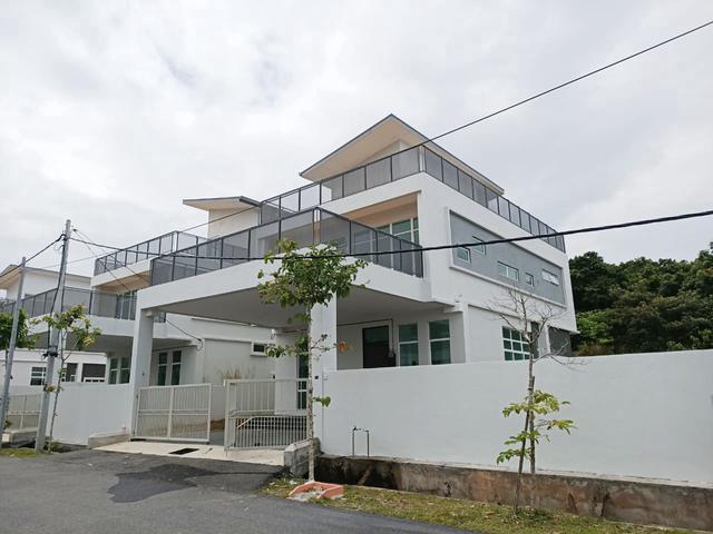 FREEHOLD CORNER 25 Storey Bungalow Nuri D Tunggal Krubong Melaka