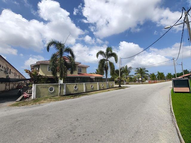 Freehold Corner Lot Manjung Point