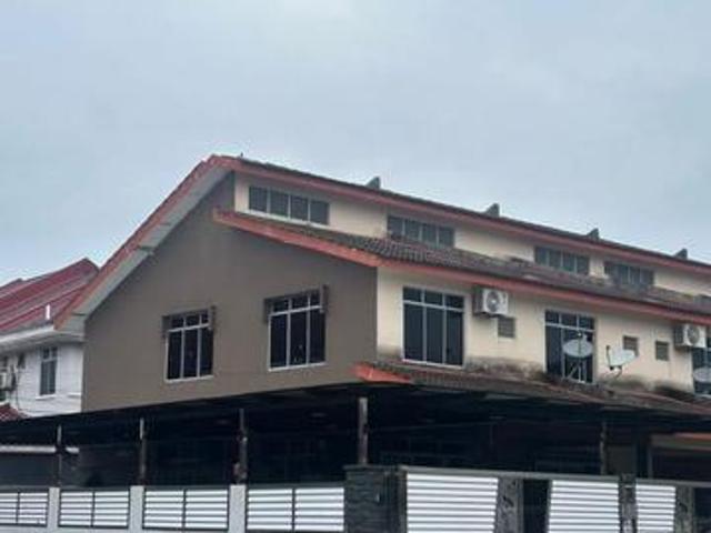 Freehold Corner Lot Double Storey Taman Permai Segamat
