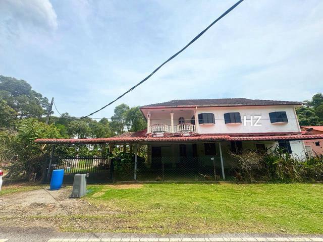 Freehold Corner Lot Extra Land Bungalow Bandar Port Dickson Seremban