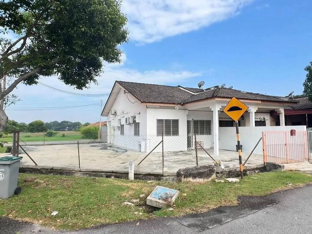 Freehold Corner Lot 1 Storey Corner Taman Saga Pulau Gadong Melaka