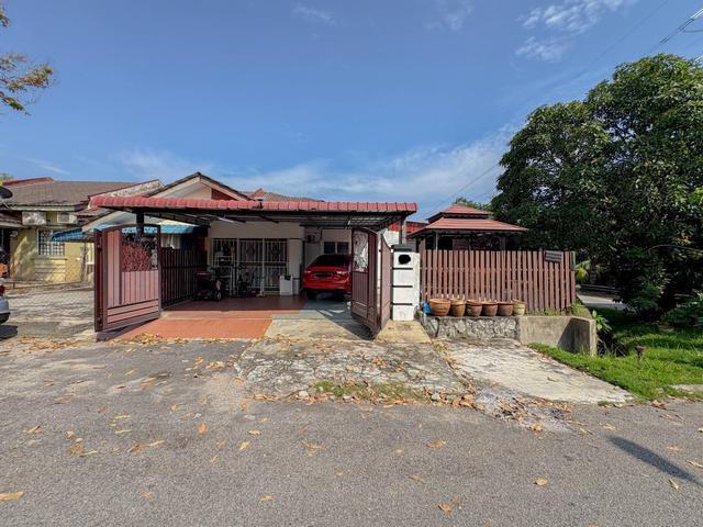 FREEHOLD CORNER Single Storey Bandar Bukit Mahkota BM3 Bangi