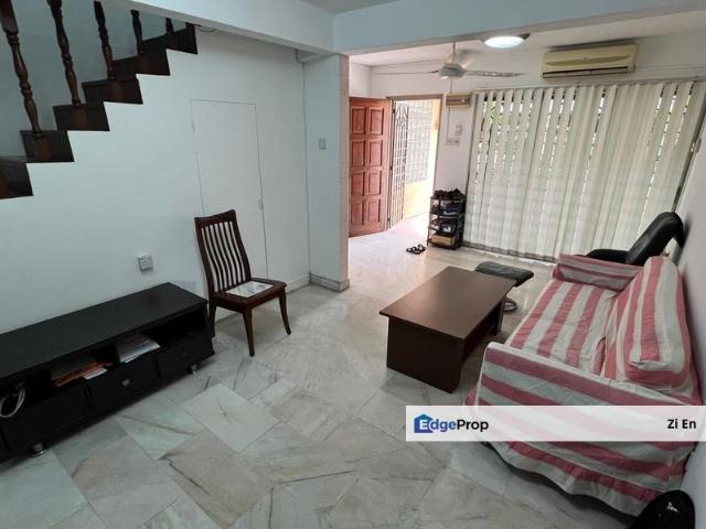 Freehold & Corner Unit / Taman Sri Sinar 2sty, Kepong