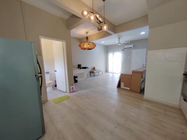 FREEHOLD Cute Kitchen 2 Sty Terrace Bdr Seri Coalfield