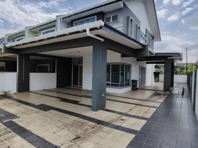 FREEHOLD Double Storey Corner at Uni Garden Samarahan