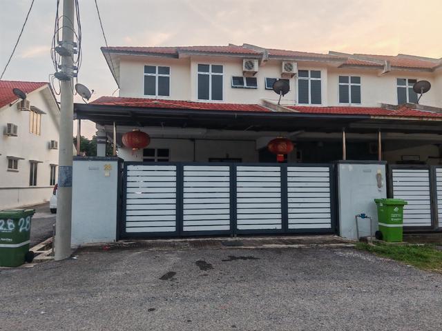 Freehold Double Storey End Lot for Sale