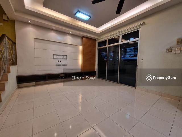 Freehold Double Storey End Lot Taman Tiara Putra Sungai Buloh
