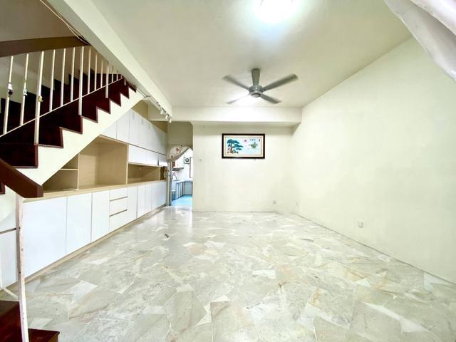 Freehold Double Storey Endlot Taman Sri Gombak Fasa 8