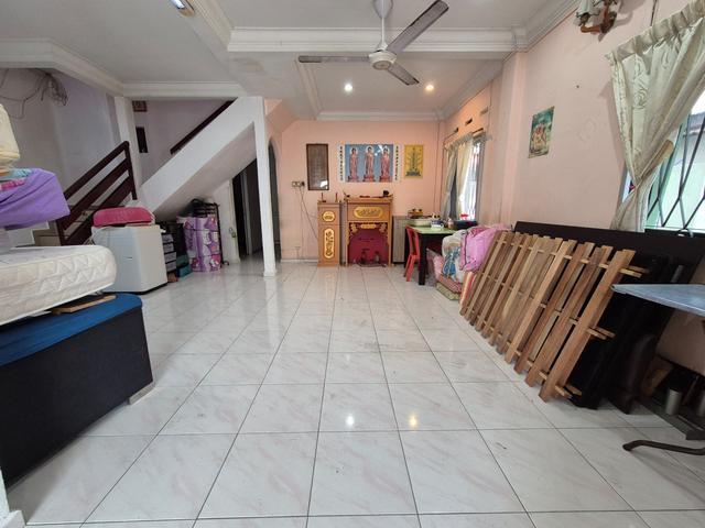 Freehold double storey house at Ong Kim Wee town area Melaka