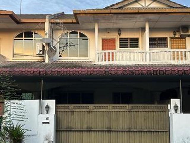 Freehold Double Storey House Lintasan Perajurit Ipoh Garden 7A