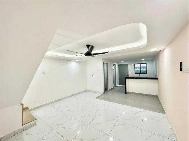 FREEHOLD Double Storey House @ Taman Megah Ria Masai | Fully Renovated + Unblock View + Move In Ready!