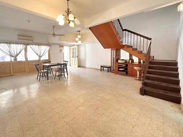 FREEHOLD Double Storey Superlink Terrace House Taman Melewar Gombak
