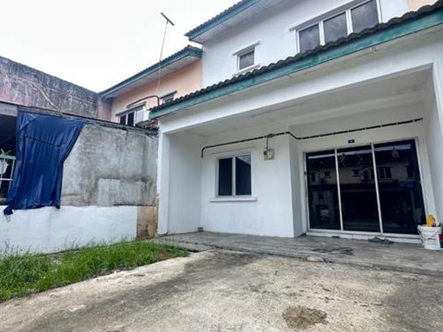 Fully Renovated Double Storey Blu Residence Barrus Setia Ecohill 2