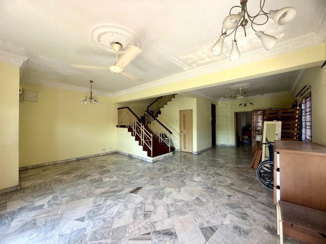 Freehold Double Storey Terrace House At Tun Hussein Onn