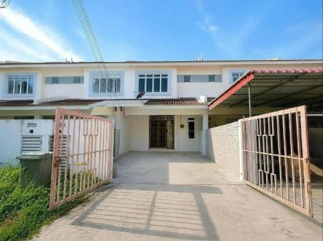 Freehold Double Storey Terrace House in Taman Laman Setia