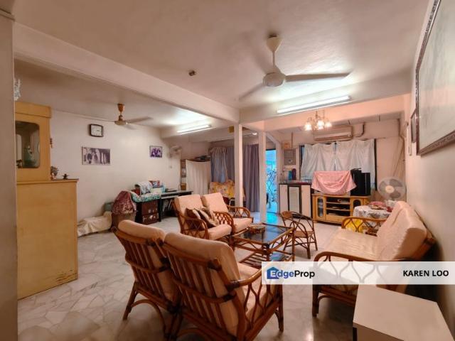 Freehold Double Storey Terrace @ Jalan Tanjung Bendahara