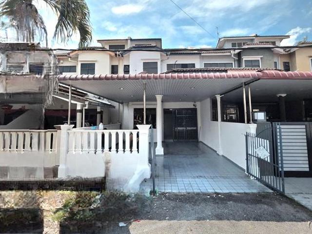 FREEHOLD Double Storey Terrace Taman Sri Kesang Muar Johor