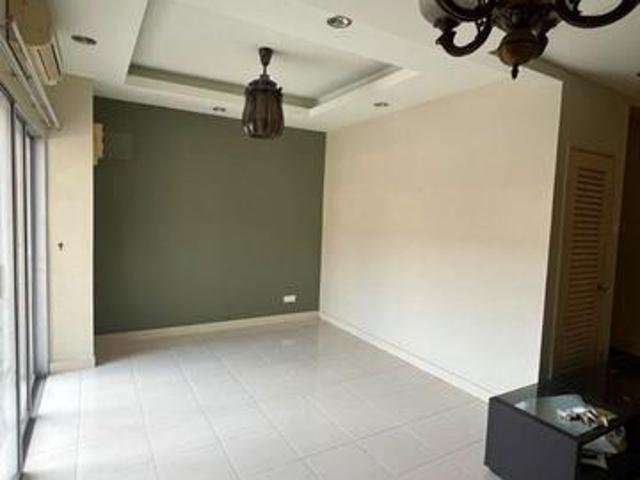 Freehold Double Terrace Storey Taman Perindustrian UEP Subang For Sale