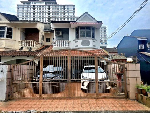 FREEHOLD END LOT Double Storey Terrace House Taman Sri Aman Cheras