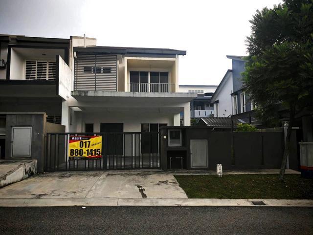 FREEHOLD END LOT Taman Vista Mutiara Sungai Long LIKE NEW