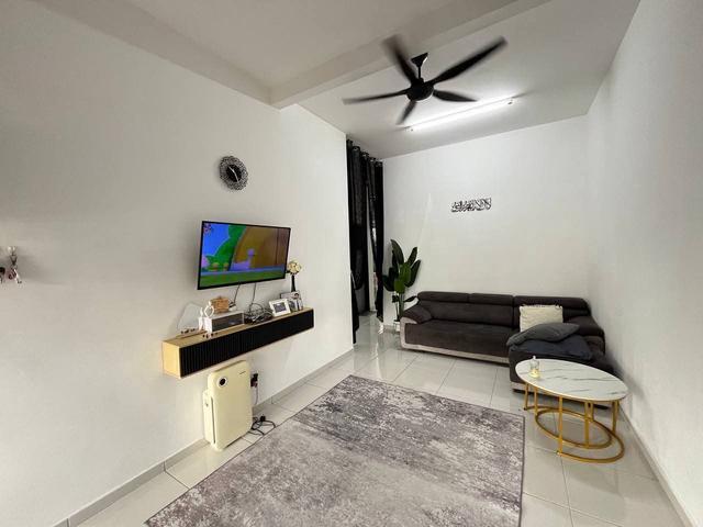 Freehold Endlot Facing Open Rumah Cantik