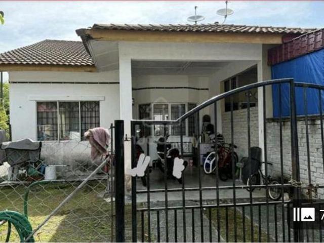 FREEHOLD ENDLOT Single Storey Terrace Taman College Heights Sikamat